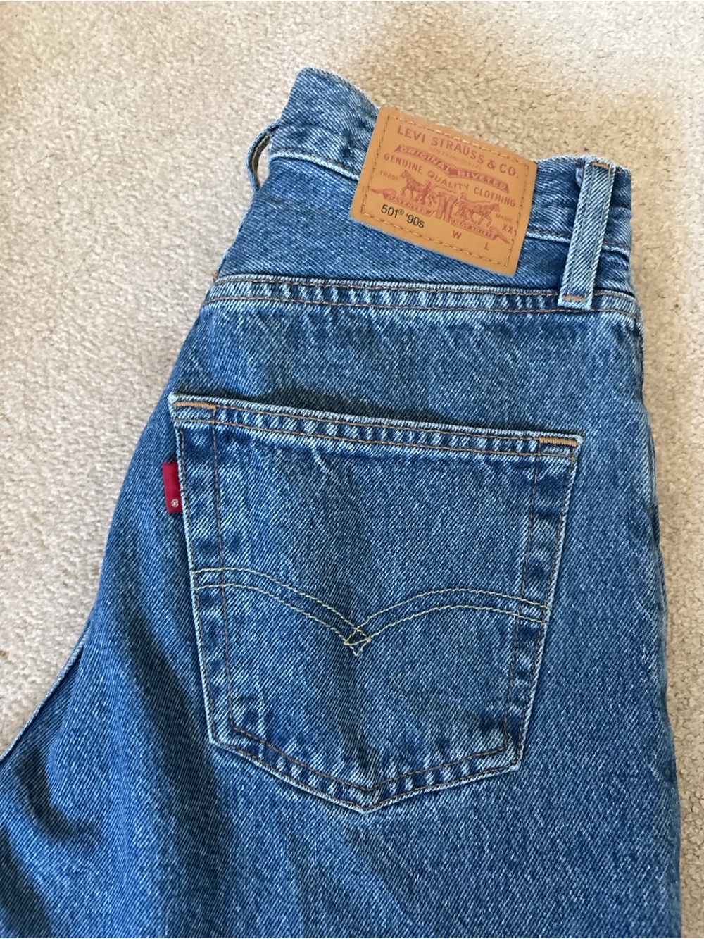 Levi’s 501 ’90s Original Fit Jeans Medium Wash Straight Leg 28x33 Vintage Inspir